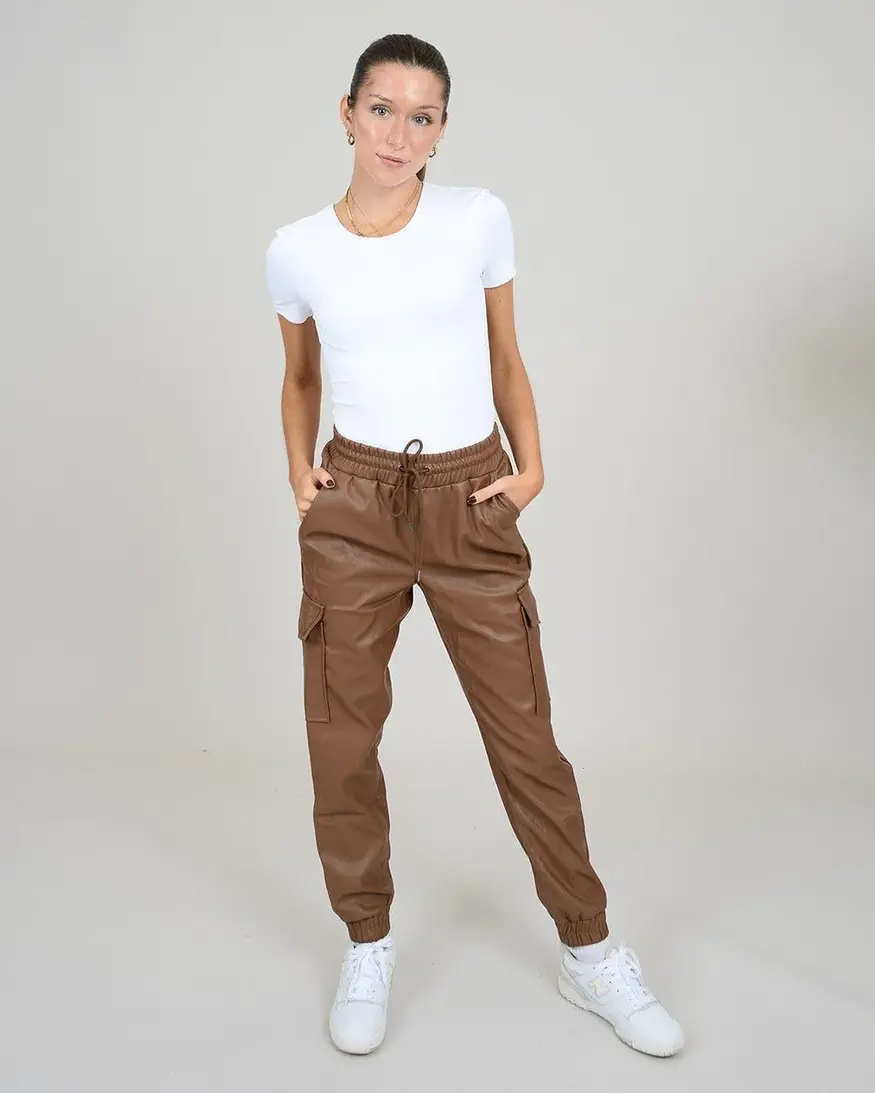 RD Style Roxi Crewneck Tee