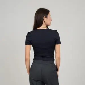 RD Style Roxi Crewneck Tee