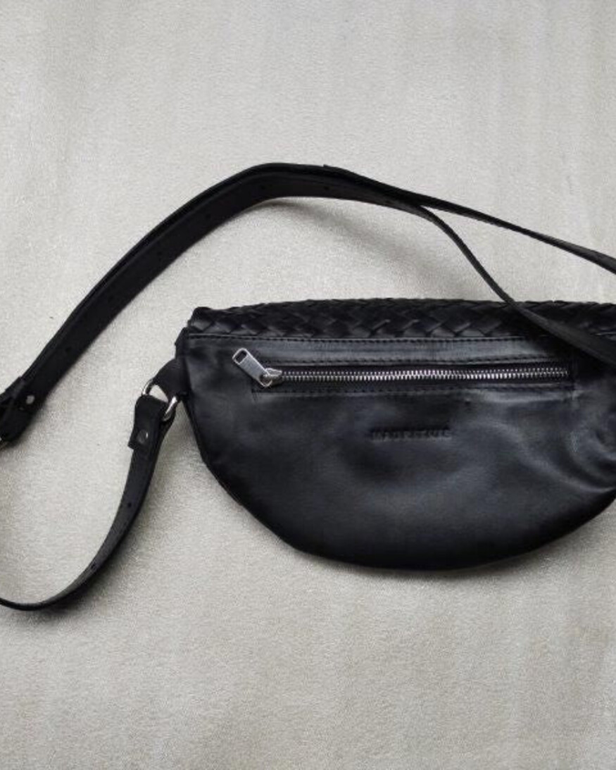 Mauritius Parker Crossbody