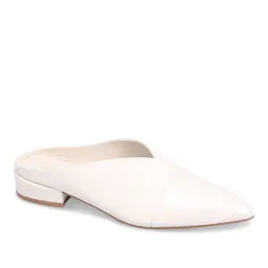 Django & Juliette Eppin Slide