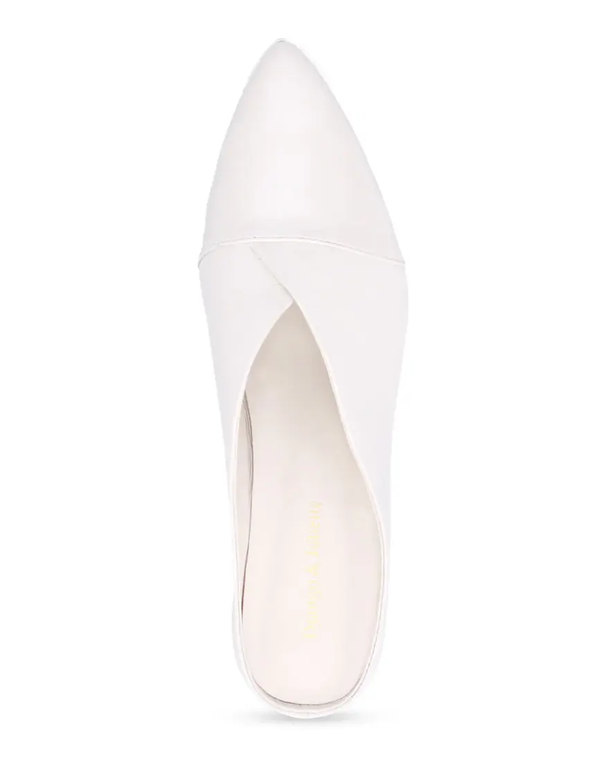 Django & Juliette Eppin Slide