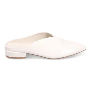 Django & Juliette Eppin Slide