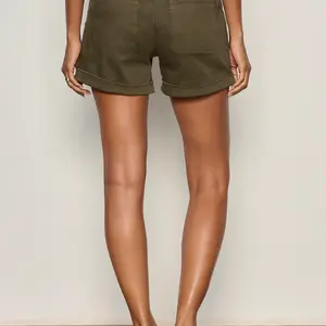 Sanctuary Wander On Short