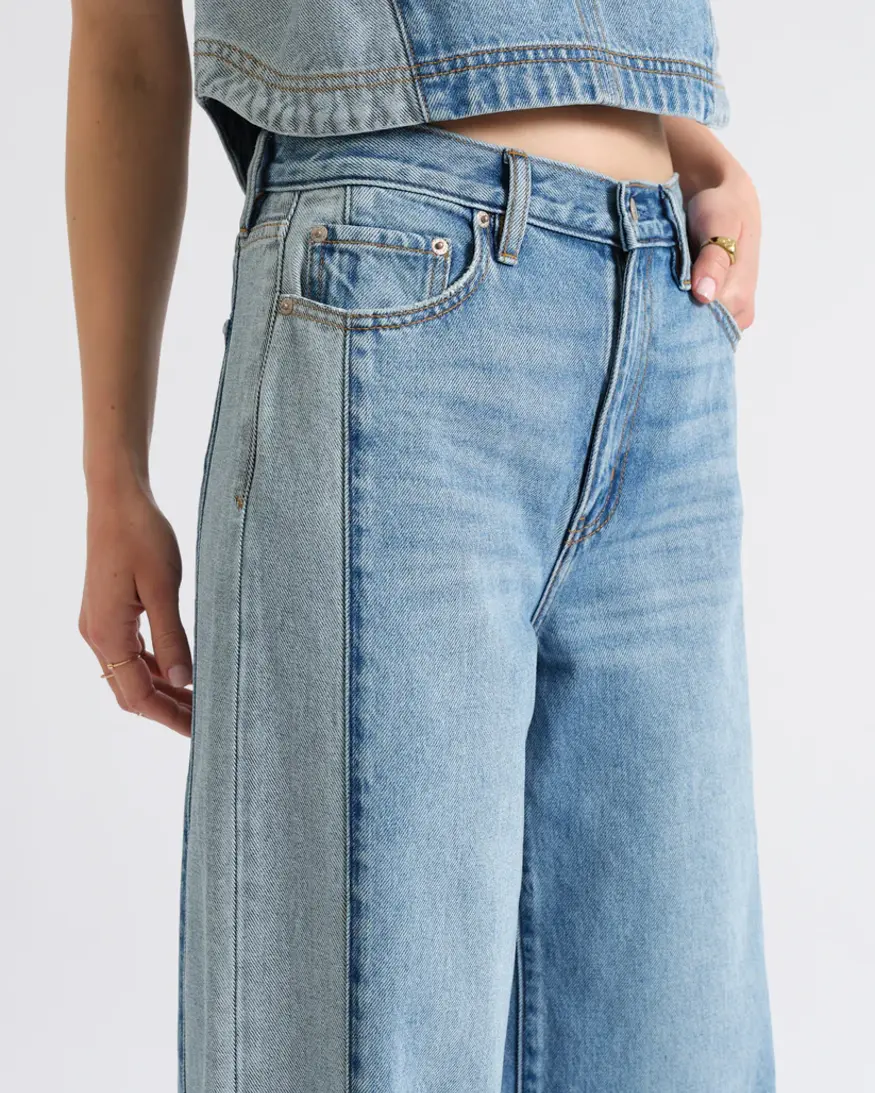 The Wanderer - Palazzo