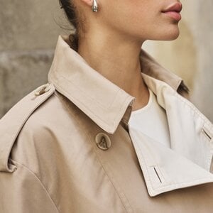 Esqualo Cameron Short Trench