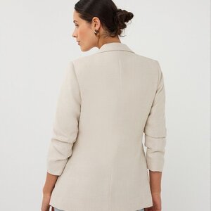 Esqualo Capri Ruched Sleeve Blazer