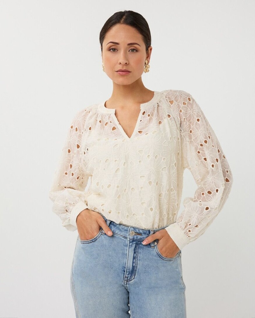 Esqualo Carys Embroidered Blouse