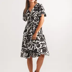 Papillon Sheril Floral Henley Dress