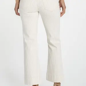 Liverpool Gia Glider Crop Flare