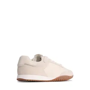EOS Glide Sneaker