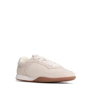 EOS Glide Sneaker