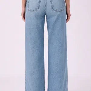 Modern American Silverstone Relaxed Boyfriend