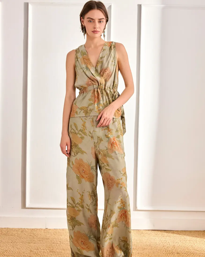 NKN Gala Tux Collar Top