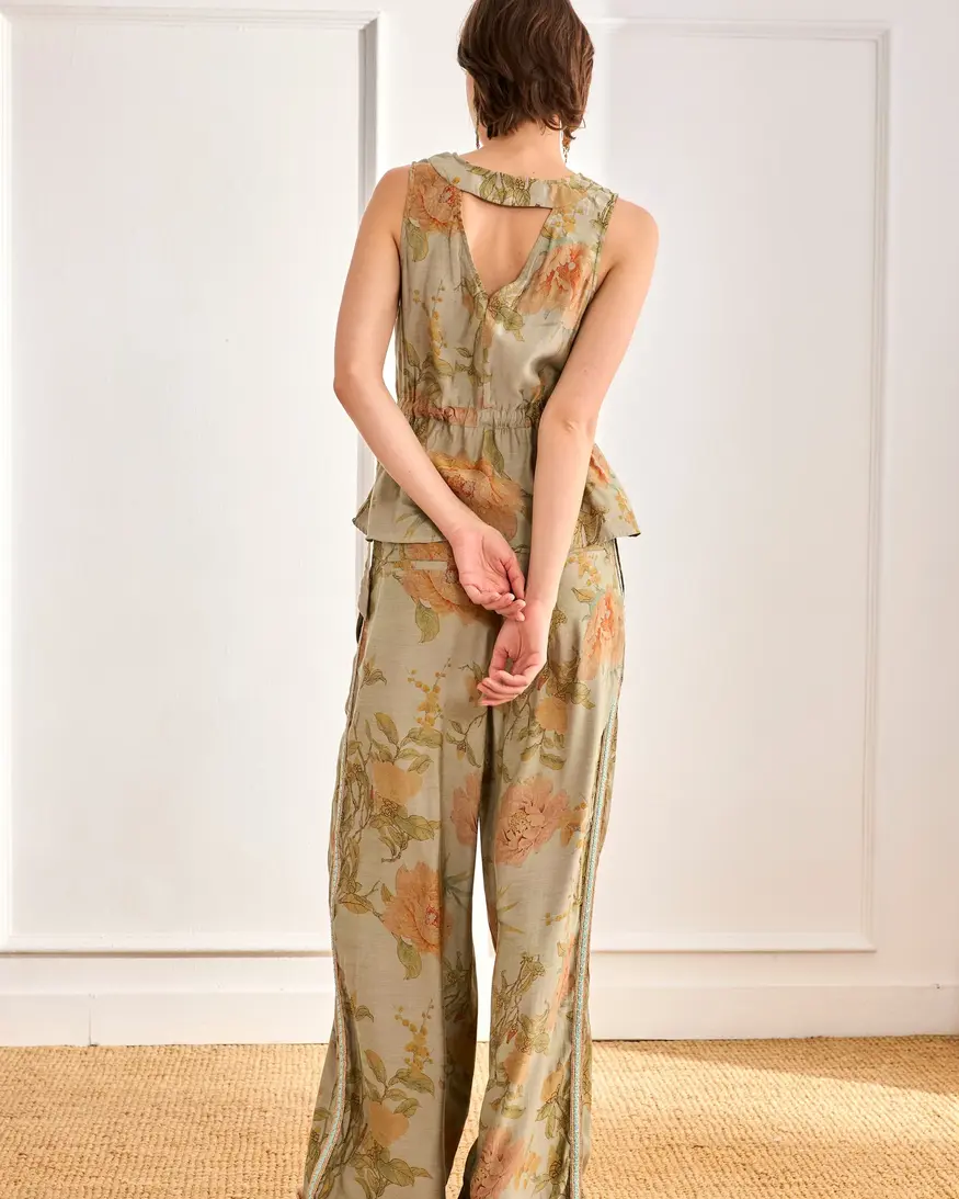 NKN Gala Tux Collar Top