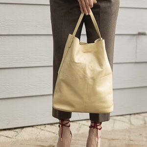 RISA Lila Pocket Tote