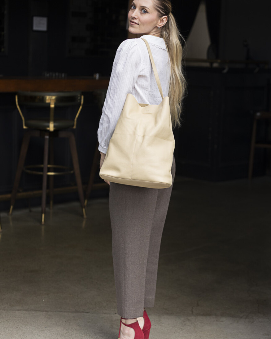 RISA Lila Pocket Tote
