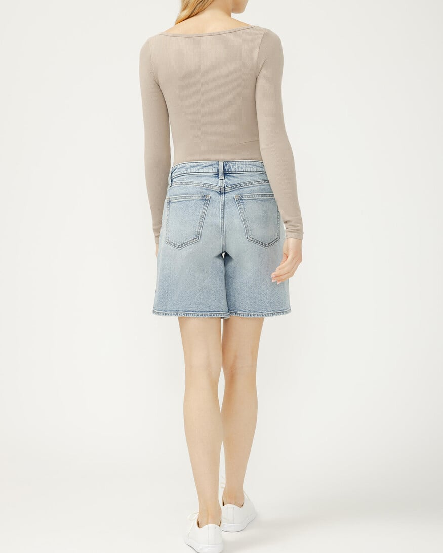 Silver Jeans - For Us Low & Loose Shorts