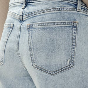 Silver Jeans - For Us Low & Loose Shorts