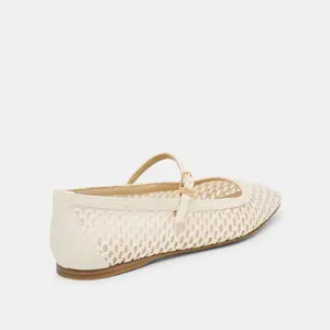 Dolce Vita Reyes Flat