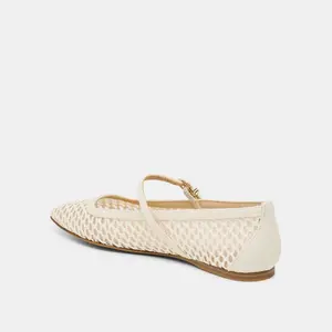 Dolce Vita Reyes Flat