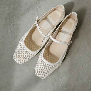 Dolce Vita Reyes Flat