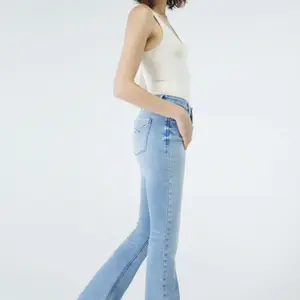 Unpublished Jan HW Slim Flare