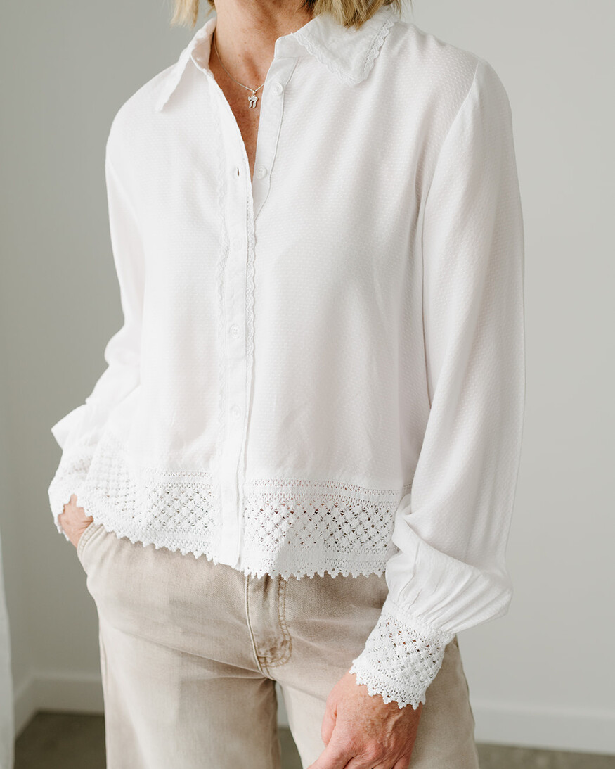 Cream Floriza Lace Trim Short