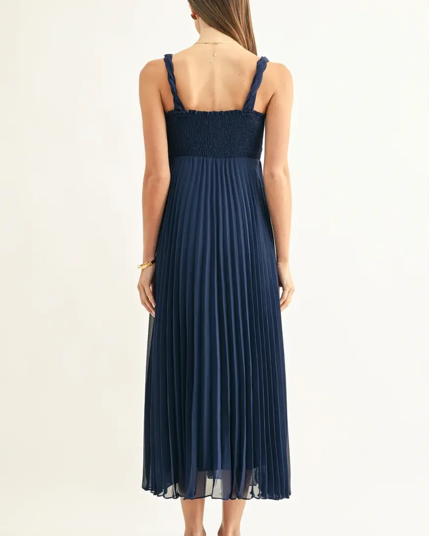 Adelyn Rae Jillian Pleated Maxi