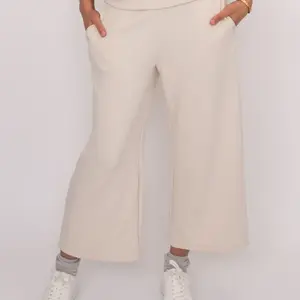 RD Style Victoria Cropped Soft Knit