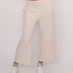RD Style Victoria Cropped Soft Knit