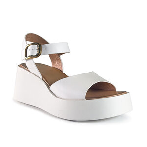 EOS Ariya Sandal