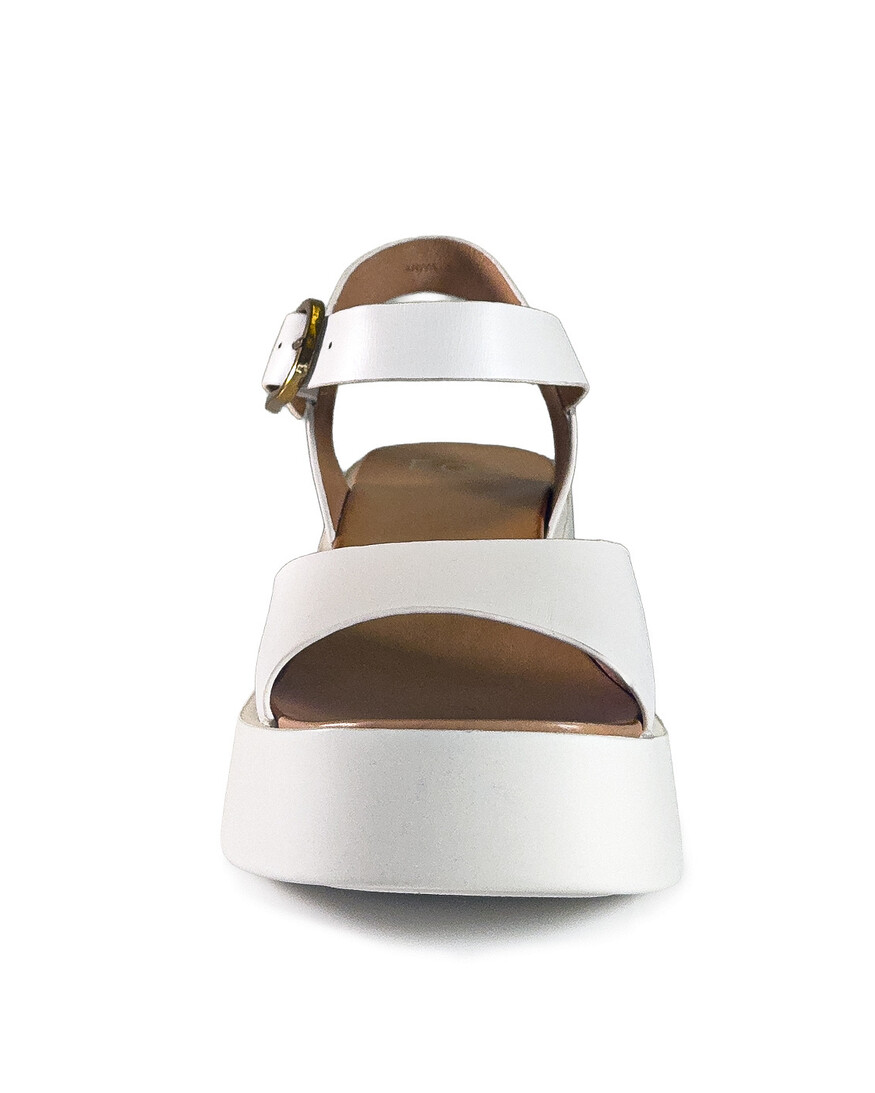 EOS Ariya Sandal