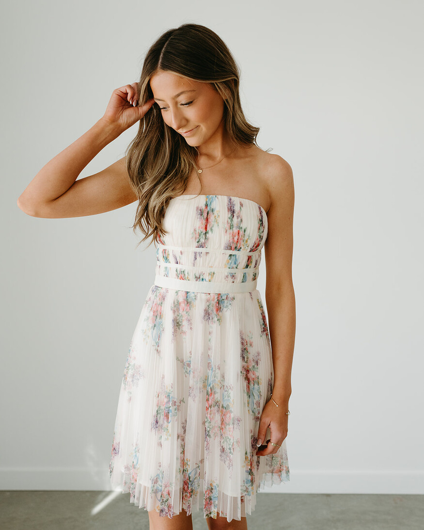 Lulus Calais Pleated Mini