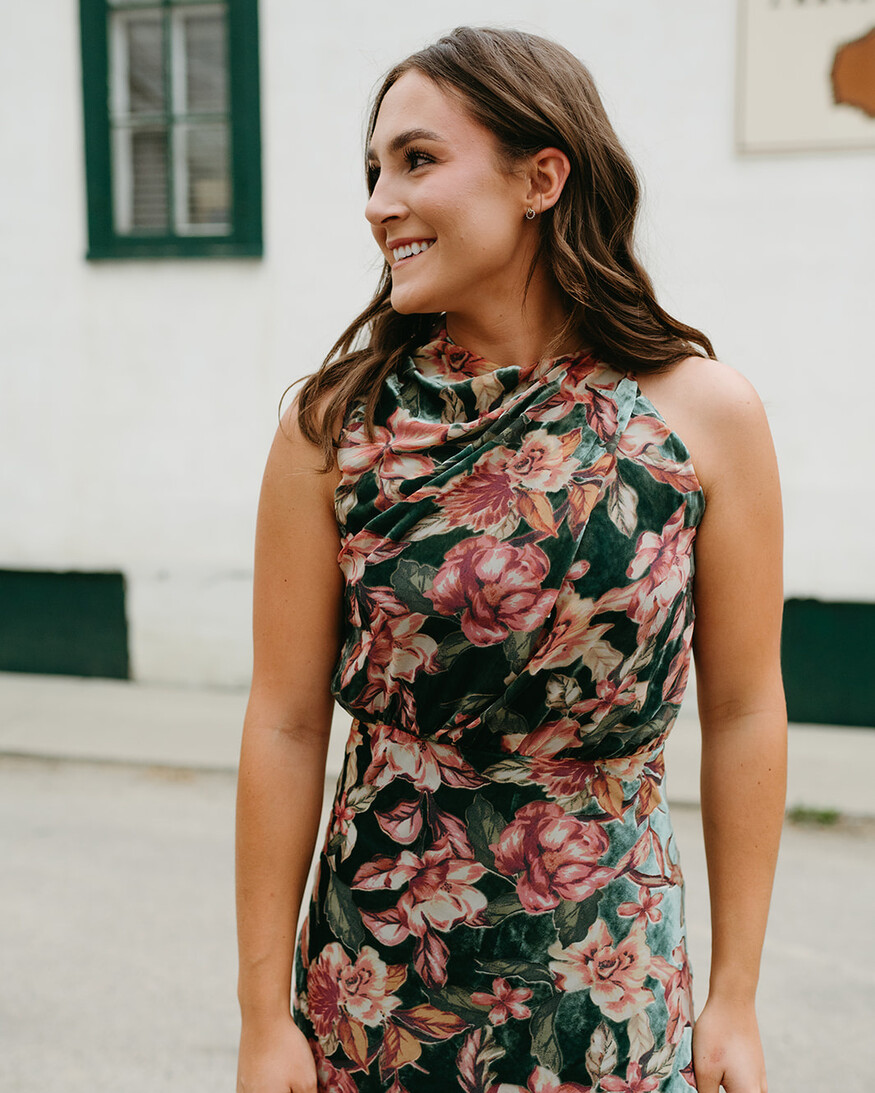 Adelyn Rae Veda Velvet Maxi
