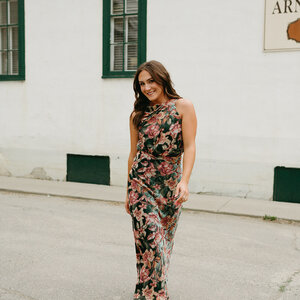 Adelyn Rae Veda Velvet Maxi