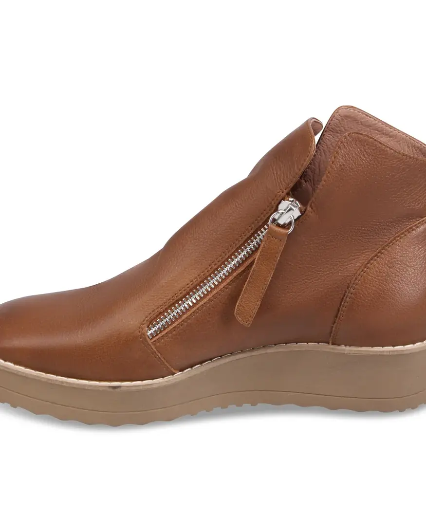 Django & Juliette Dosta Boot