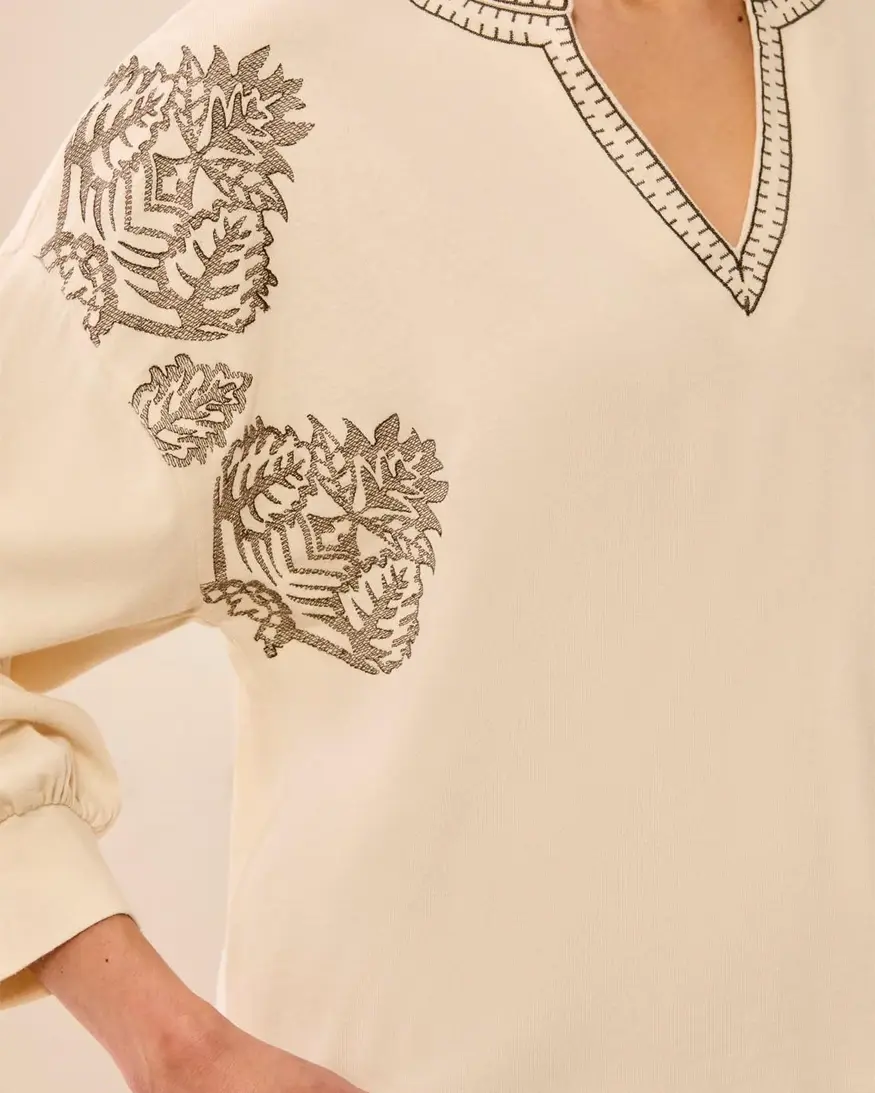 Tribal Chesa Notch Collar Top