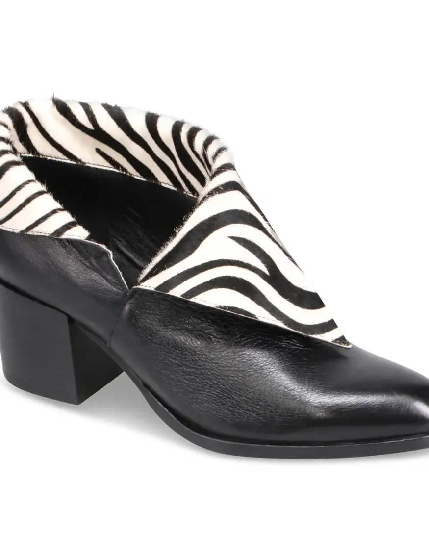 Django & Juliette Zenon Boot