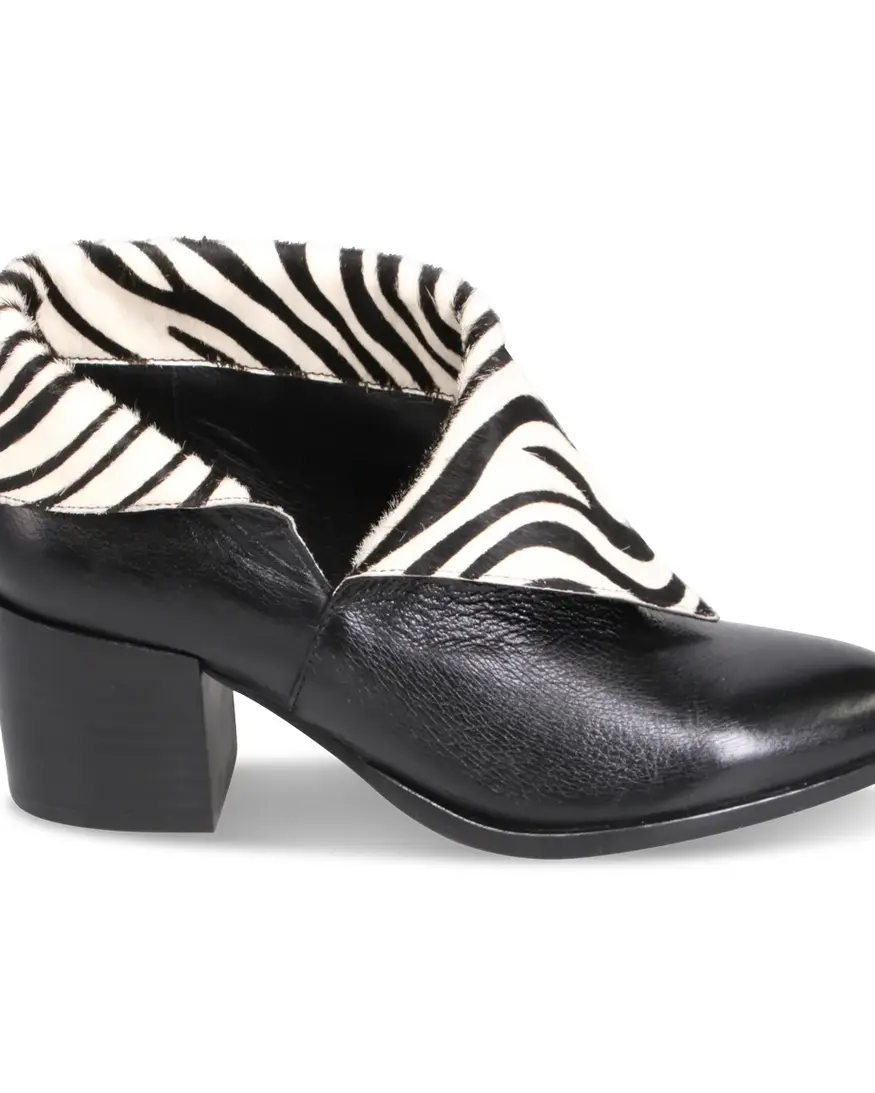 Django & Juliette Zenon Boot