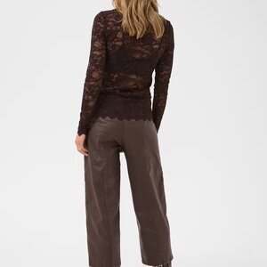 Cream Pitia Lace LS
