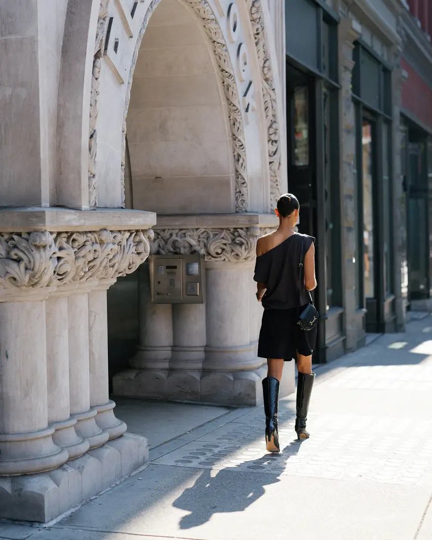 Brunette The Label Off The Shoulder Tee
