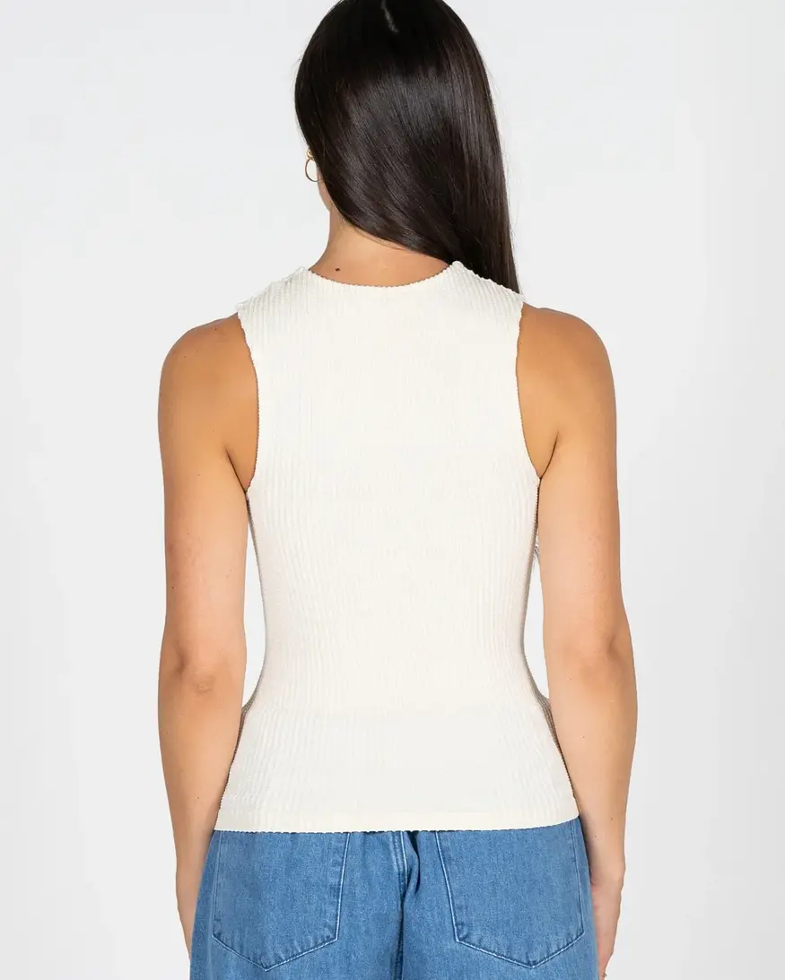 Cest Moi Seamless Textured Crew Tank