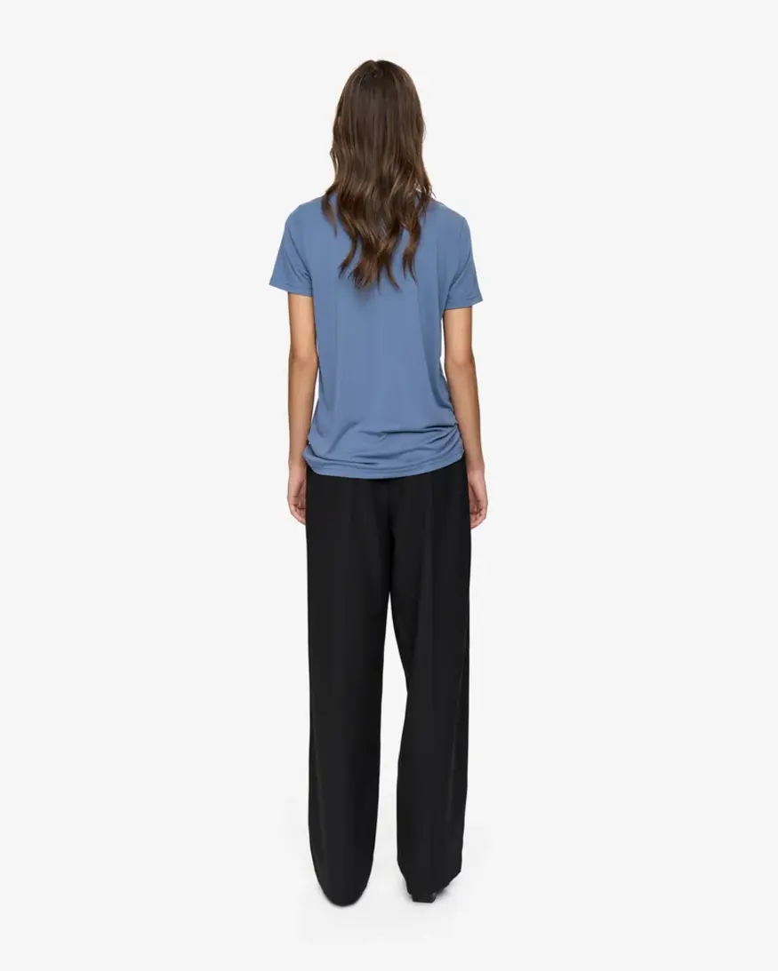 Minimum Rynah Tee