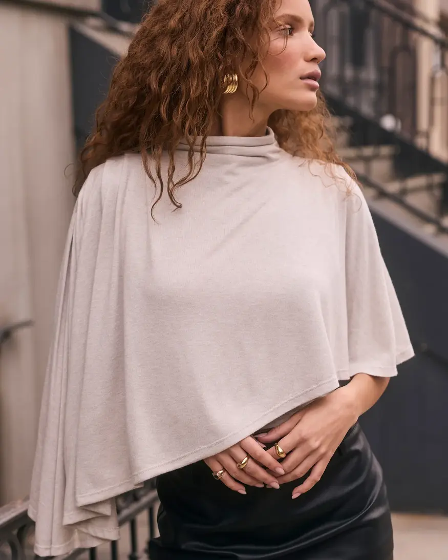ASTR The Label Jailene Cape Top