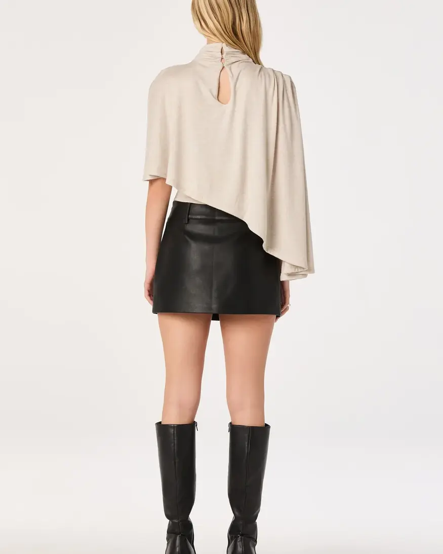 ASTR The Label Jailene Cape Top
