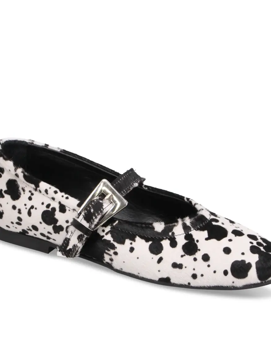 Allure Flat