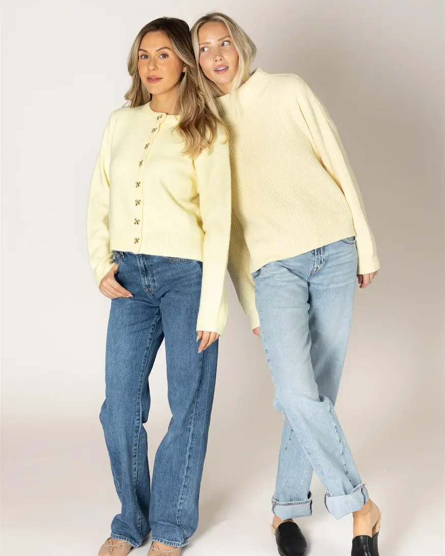 Lyla & Lux Aisha Bow Cardi