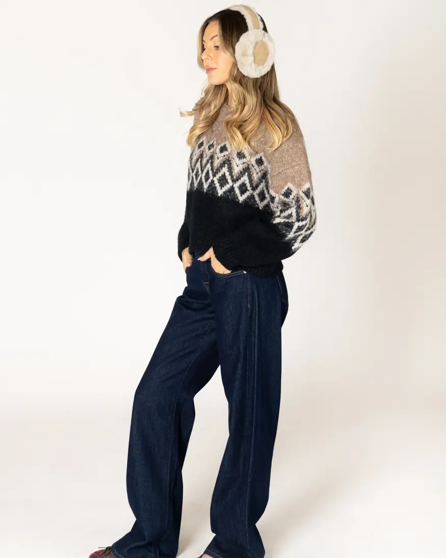 Lyla & Lux Aria Fair Isle Crew