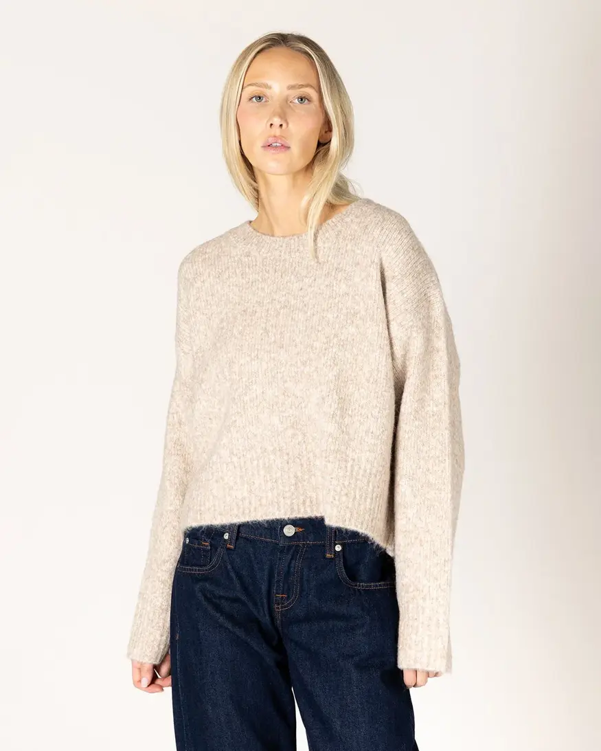 Lyla & Lux Eva Luxe Crew Pullover