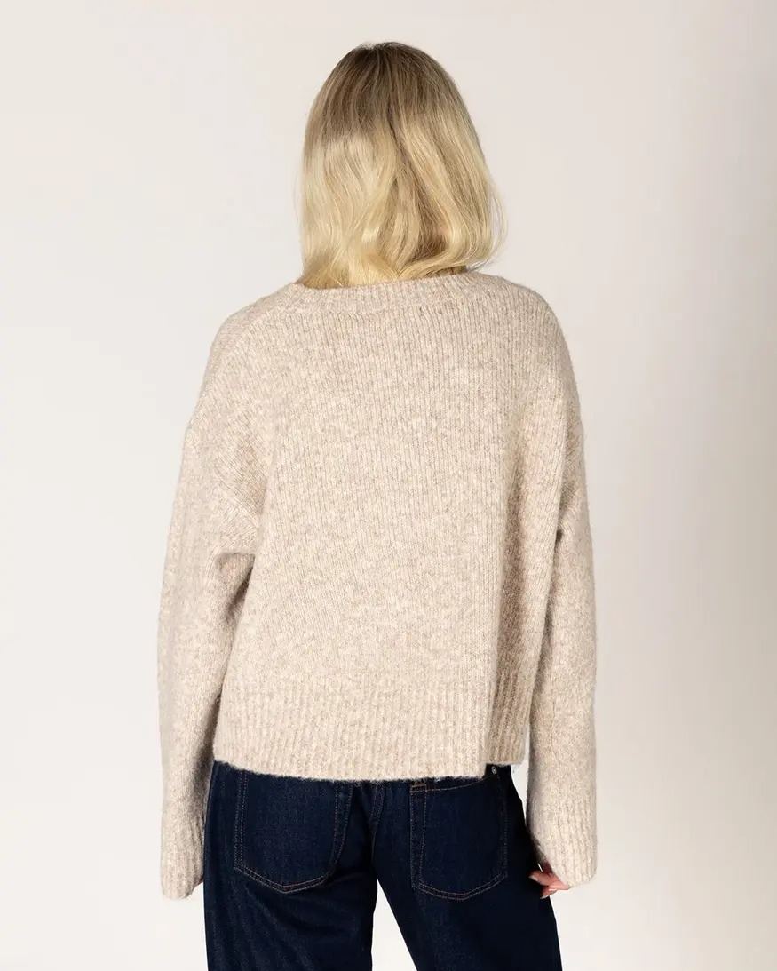 Lyla & Lux Eva Luxe Crew Pullover